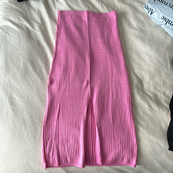 Midi Skirt w/ slit - Picture 1 of 1